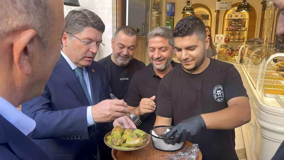 bakan tunctan antalyada esnaf ziyareti hAgZTe2i