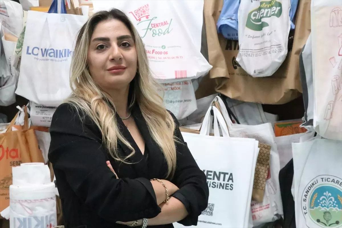 nihal aknurdan ihracata 3 milyon bez canta QGXKbcvU