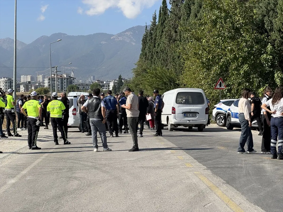 denizlide silahli saldiri 1 olu 2 yarali bTTfCIy2