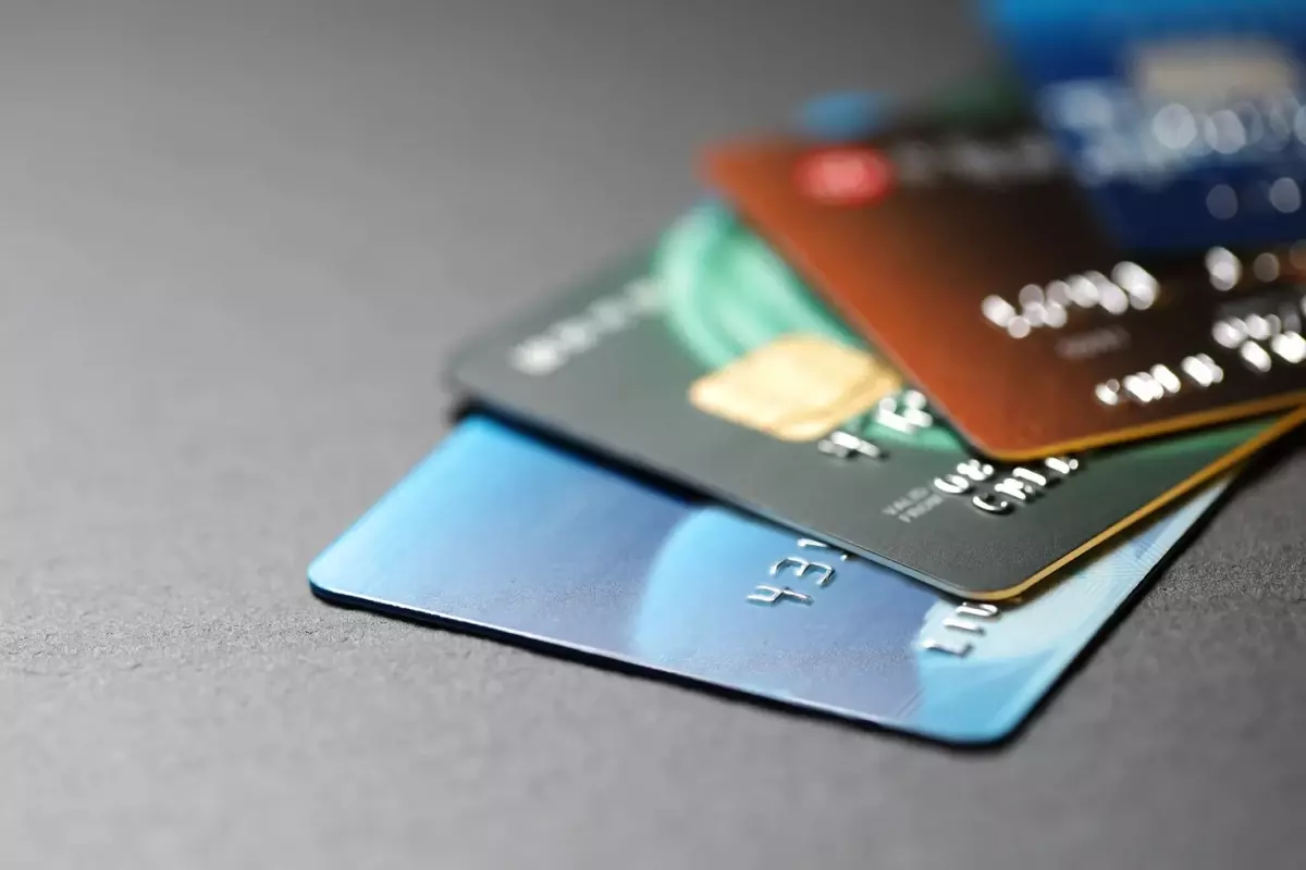 kredi karti kullananlar dikkat faiz oranlari yarindan itibaren degisiyor O9OTCAGM