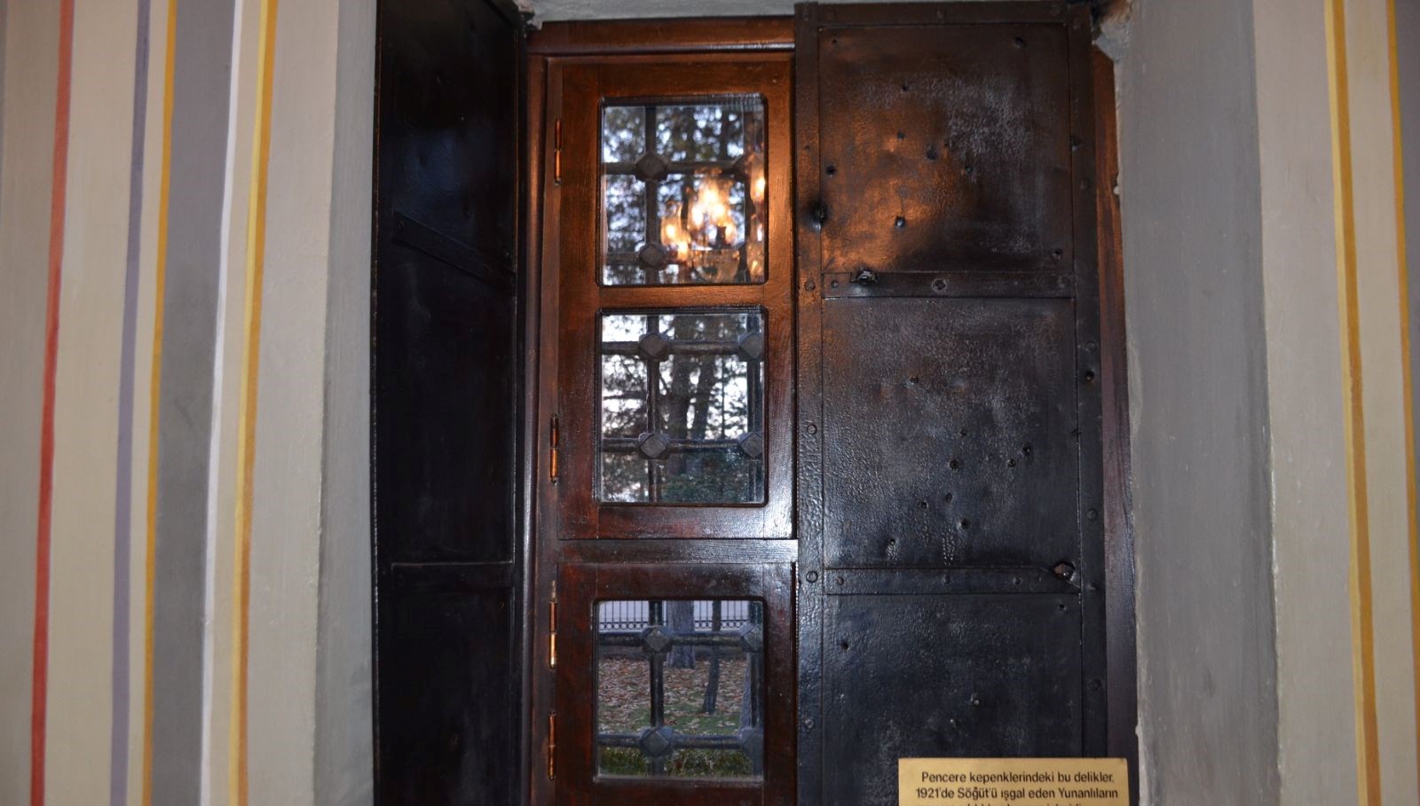 yunan isgalinin izleri hala ertugrulgazi turbesinde duruyor 21IHm5K6.jpg